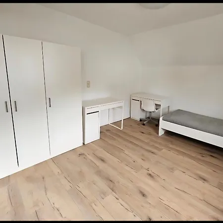 Monteurzimmer - Zentrale Lage Mit Ausblick Habitación en casa particular Siegen