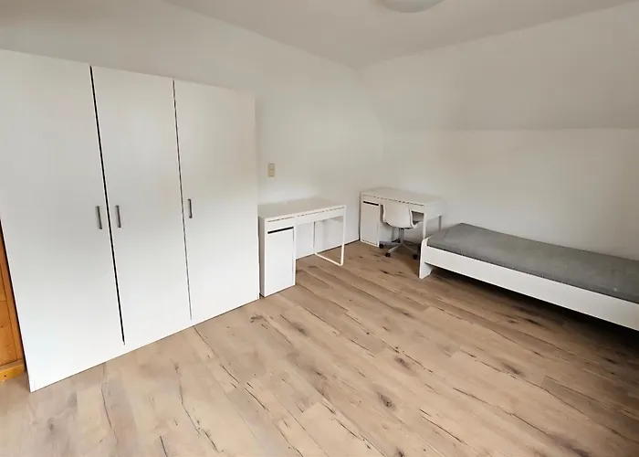 Monteurzimmer - Zentrale Lage Mit Ausblick Habitación en casa particular Siegen